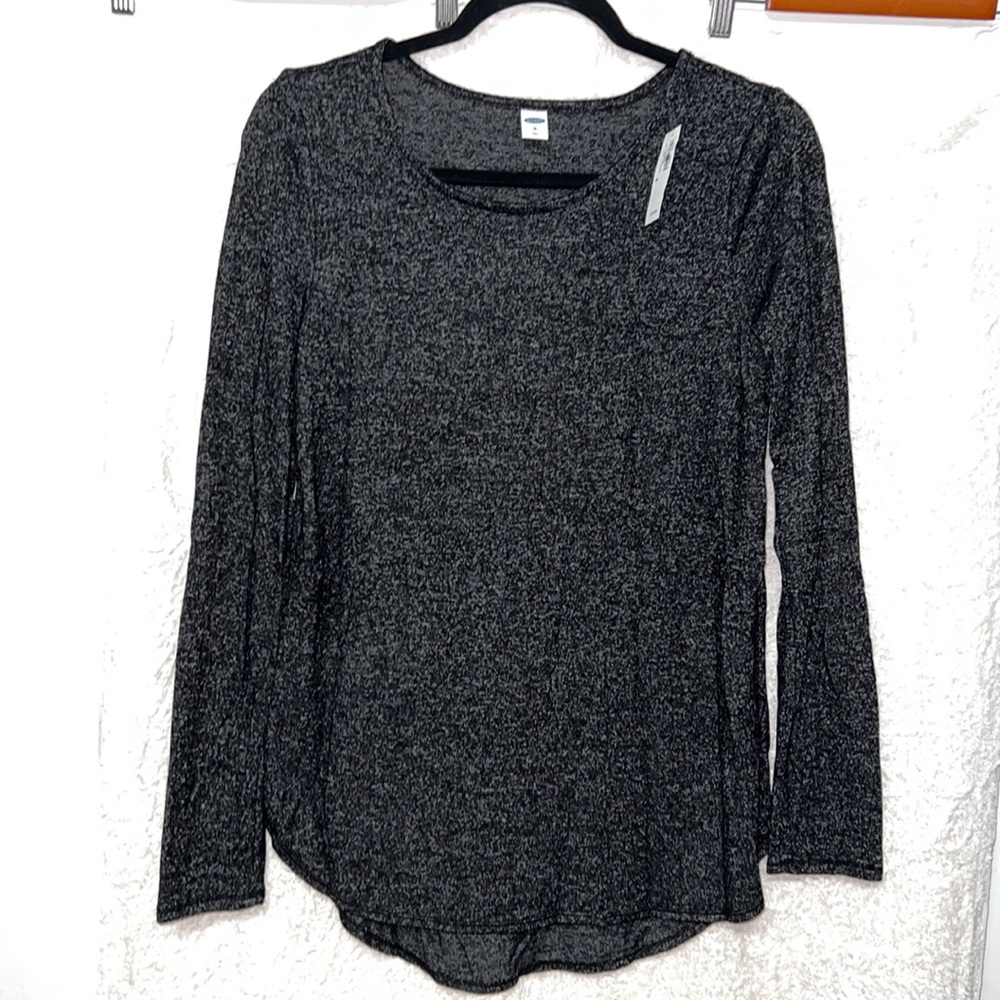 Brand New Old Navy Long Sleeve Nightshirt with Black with gray speckles Medium